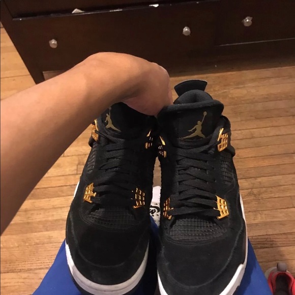 Air Jordan 4 Royalty - Picture 7 of 8